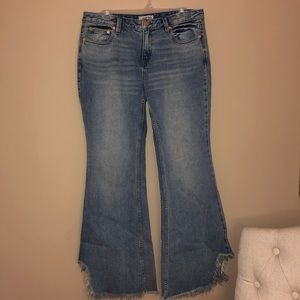 WE THE FREE Flare Jeans